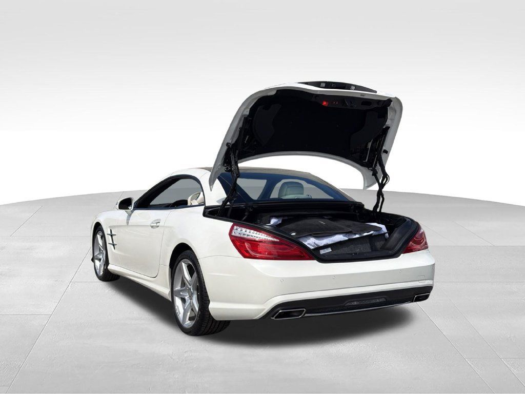 Used 2015 Mercedes-Benz SL 550 image 9