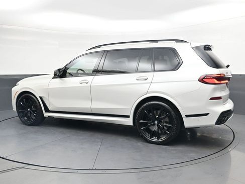 Used 2025 BMW X7 M60i AWD/4WD image 6