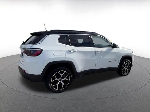 Used 2025 Jeep Compass Limited AWD/4WD image 14