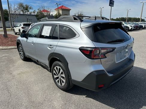 Used 2025 Subaru Outback Limited image 9