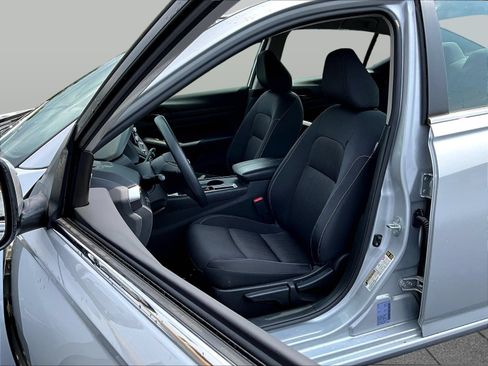 Certified 2023 Nissan Altima 2.5 S FWD image 24
