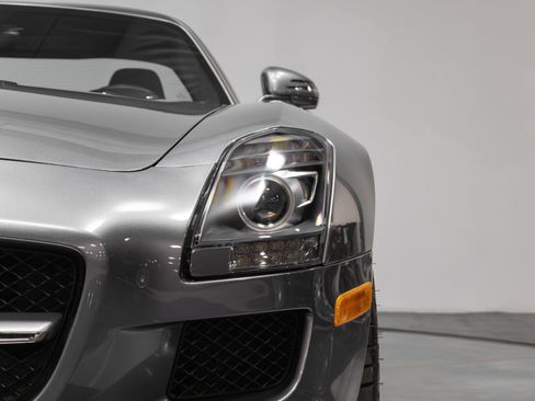 Used 2012 Mercedes-Benz SLS AMG Coupe image 42