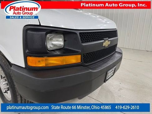 Used 2016 Chevrolet Express 3500 Extended image 47