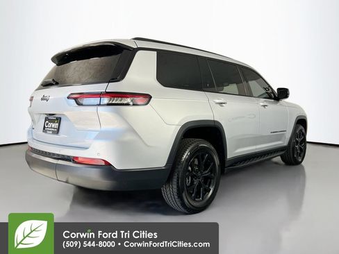 Used 2024 Jeep Grand Cherokee L Laredo AWD/4WD image 15