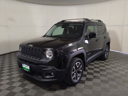 Used 2015 Jeep Renegade Latitude w/ Cold Weather Group AWD/4WD image 2