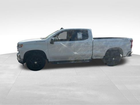 Used 2020 Chevrolet Silverado 1500 LT w/ Trailering Package AWD/4WD image 4