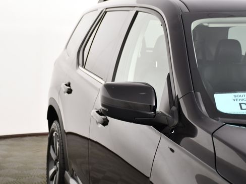 Certified 2023 Honda Pilot Touring image 14