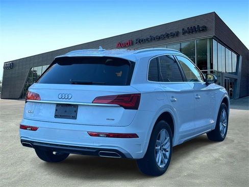 Used 2023 Audi Q5 2.0T Premium w/ Convenience Package image 5