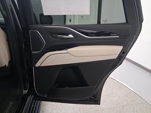 Used 2021 Cadillac Escalade Sport w/ Driver Assist Tech Package image 33