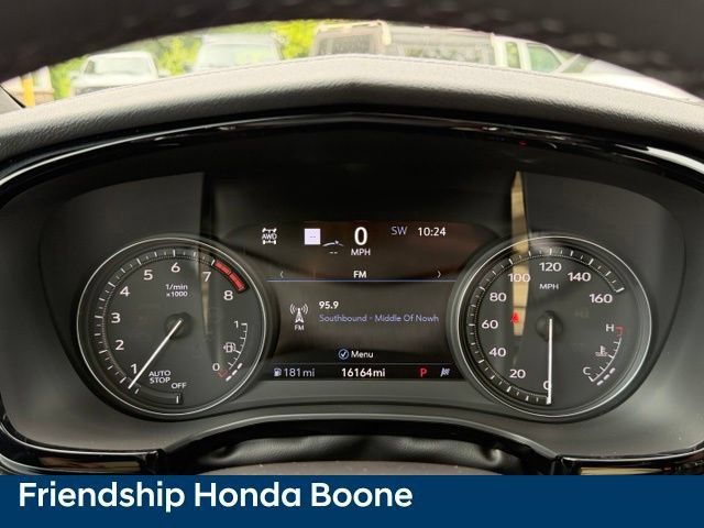 Used 2024 Cadillac XT6 Sport w/ Technology Package AWD/4WD image 25
