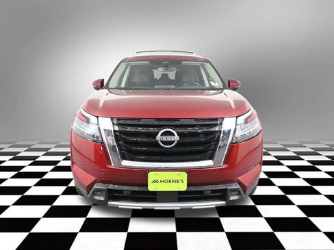 Used 2023 Nissan Pathfinder SL AWD/4WD image 12
