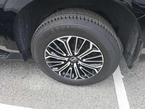 Certified 2025 Nissan Armada SL AWD/4WD image 29