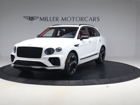 Used 2023 Bentley Bentayga AWD/4WD image 1
