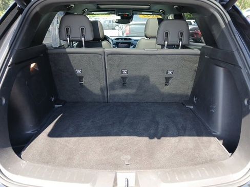 Used 2022 Chevrolet TrailBlazer RS w/ Sun and Liftgate Package image 9