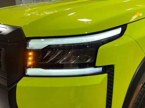 New 2026 Nissan Frontier PRO-4X w/ Pro-4x Convenience Package image 19