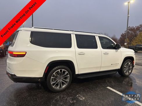 Used 2024 Jeep Wagoneer L Series II w/ Flexible Seating Group image 3