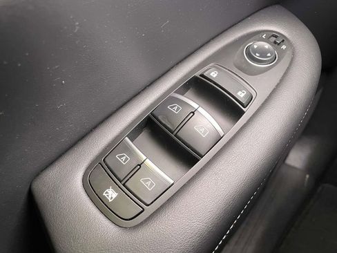 Used 2021 INFINITI QX50 Luxe w/ Appearance Package image 34