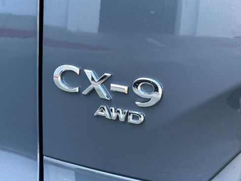 Used 2023 MAZDA CX-9 Carbon Edition image 17
