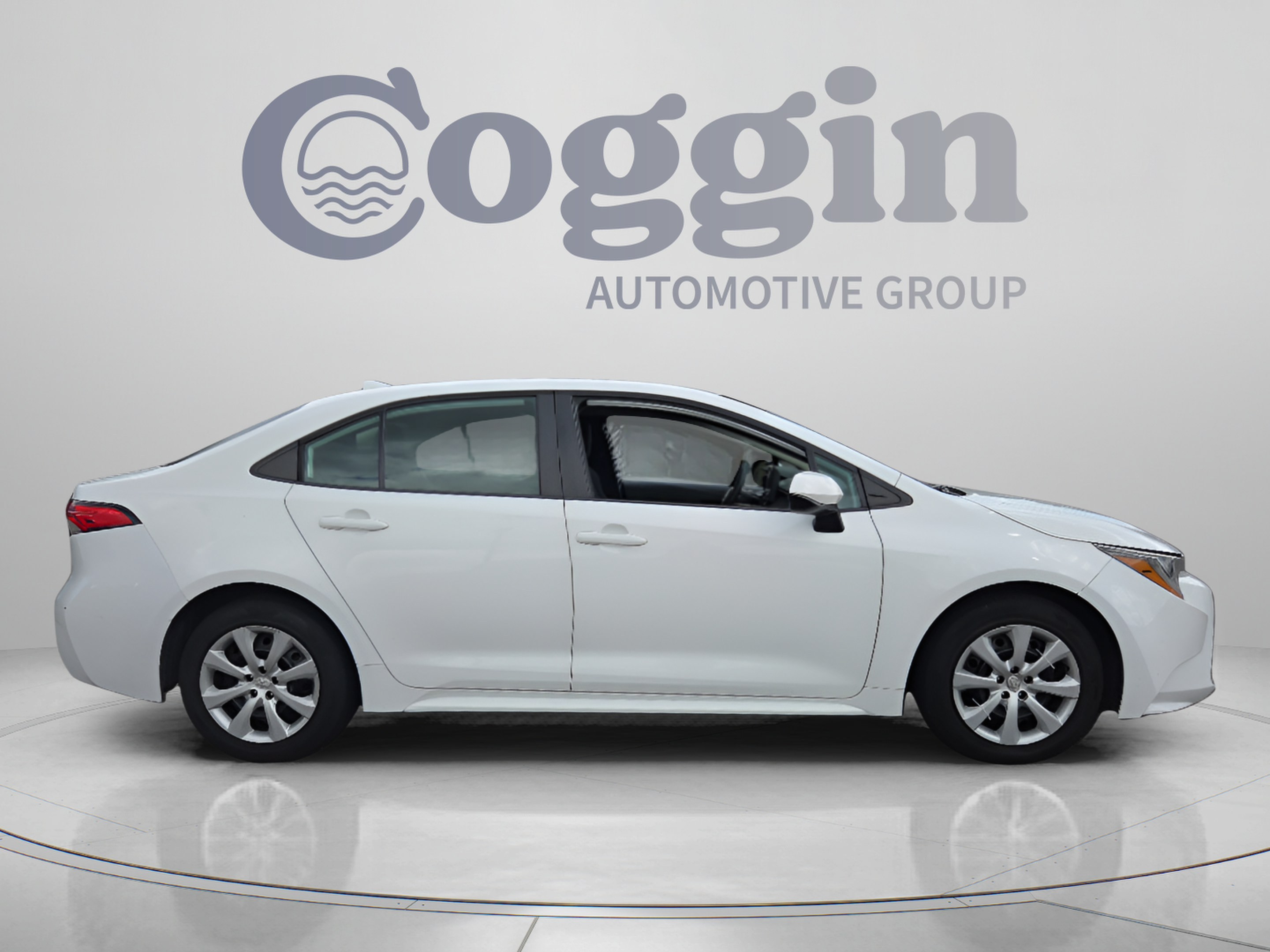 Used 2022 Toyota Corolla LE FWD image 6