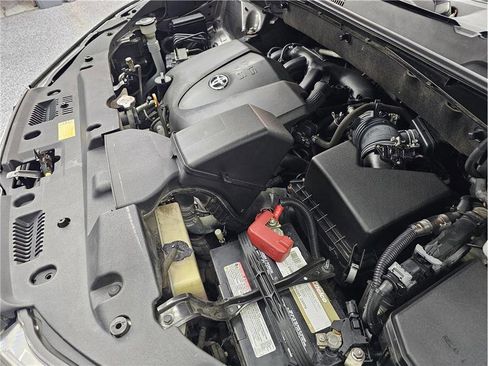 Used 2018 Toyota Highlander XLE image 19