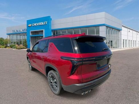Used 2026 Chevrolet Traverse LT w/ Midnight/Sport Edition AWD/4WD image 3
