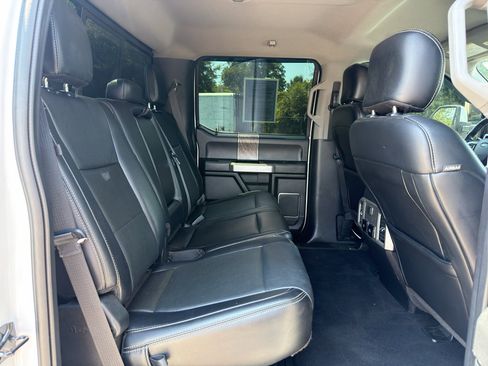 Used 2019 Ford F250 Lariat w/ Snow Plow Prep Package AWD/4WD image 28