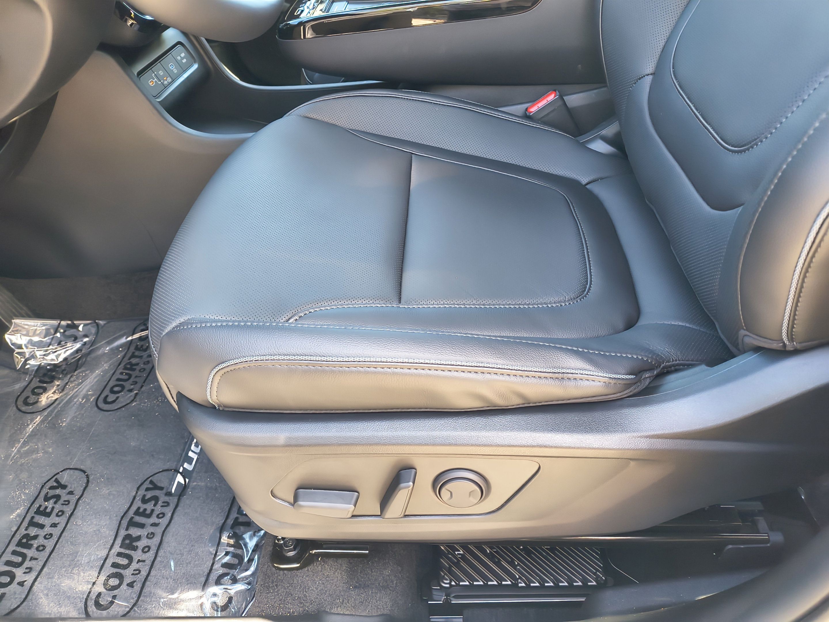 New 2026 Hyundai Tucson Limited FWD image 19