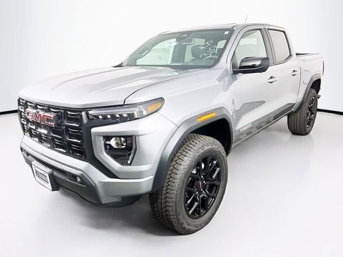 New 2026 GMC Canyon Elevation w/ Convenience Package image 3