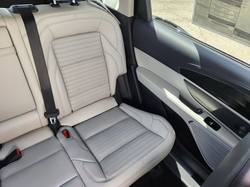 New 2026 Lincoln Nautilus Reserve AWD/4WD image 15