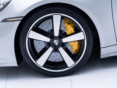 Certified 2026 Porsche 911 Carrera S image 12