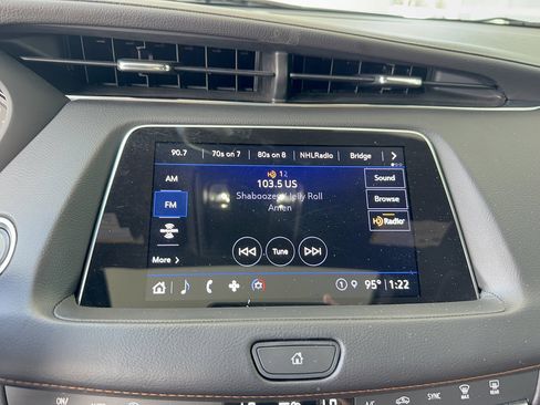 Used 2023 Cadillac XT4 Premium Luxury w/ Technology Package FWD image 17