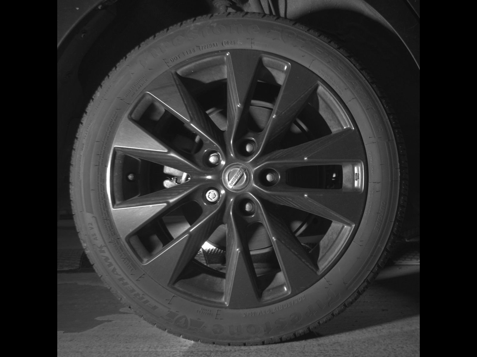 Used 2018 Nissan Sentra SR w/ SR Midnight Edition Package FWD image 12