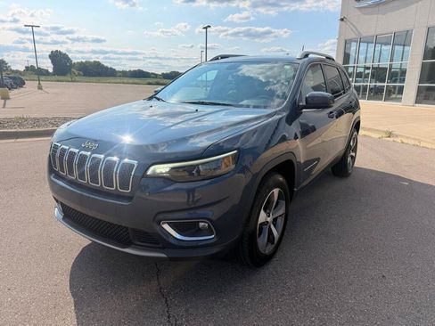 Used 2020 Jeep Cherokee Limited AWD/4WD image 7