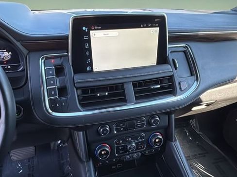 Used 2024 Chevrolet Suburban Premier image 26