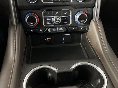 Used 2022 Chevrolet Tahoe Z71 w/ Z71 Off-Road Package image 27