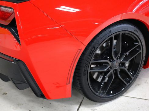 Used 2017 Chevrolet Corvette 2dr Stingray Z51 Cpe image 31