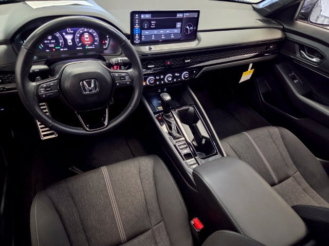 Used 2025 Honda Accord Sport image 15