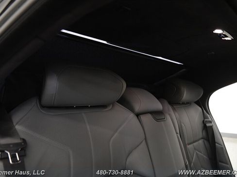 Used 2023 BMW 760i xDrive w/ Luxury Rear Seating Package AWD/4WD image 25