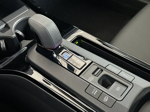 New 2026 Toyota Prius Plug-In Hybrid FWD image 23