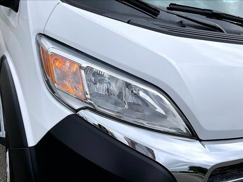 Used 2025 RAM ProMaster 2500 w/ U-Haul Equipment Group FWD image 26