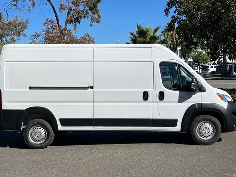 New 2026 RAM ProMaster 2500 FWD image 2