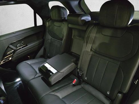 Used 2025 Land Rover Range Rover Sport Autobiography AWD/4WD image 14