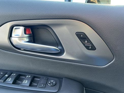 New 2026 Chrysler Pacifica Select image 14