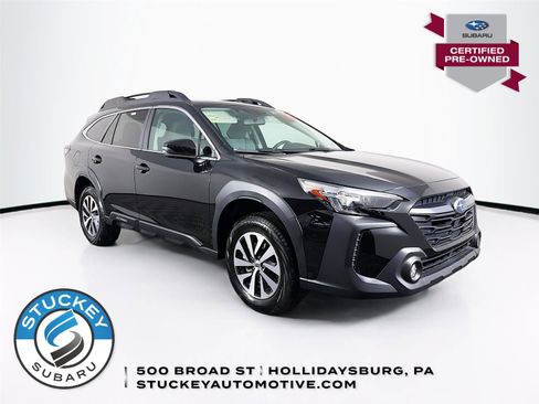 Used 2025 Subaru Outback Premium AWD/4WD image 1