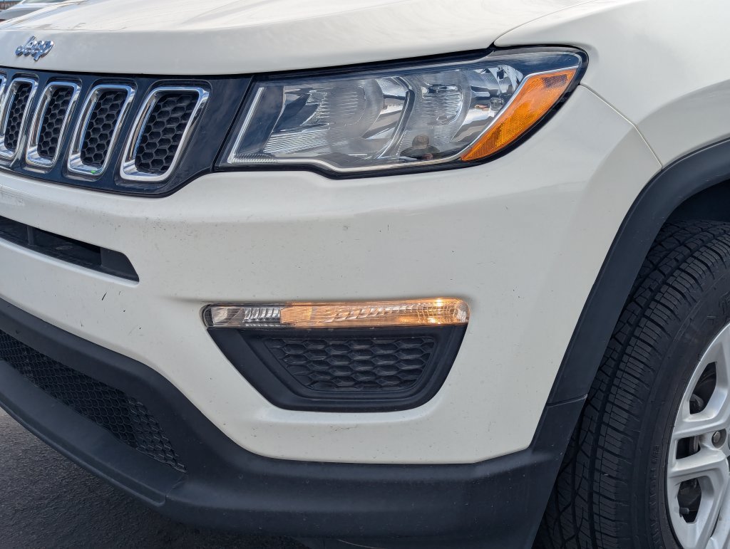 Used 2018 Jeep Compass Sport AWD/4WD image 11