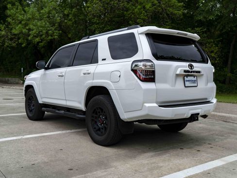 Used 2023 Toyota 4Runner SR5 image 7