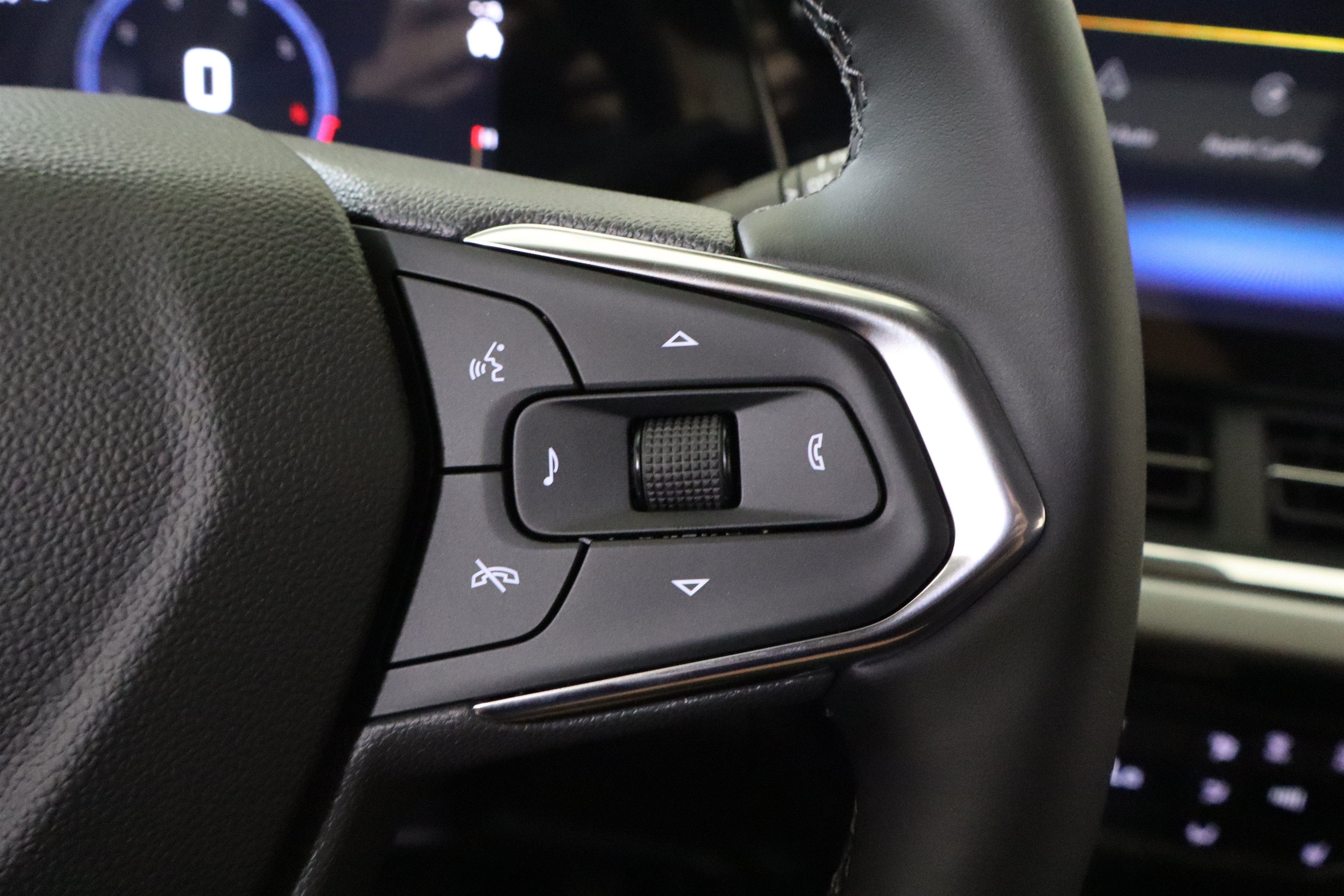 New 2026 Chevrolet Trax LT w/ LT Convenience Package FWD image 29