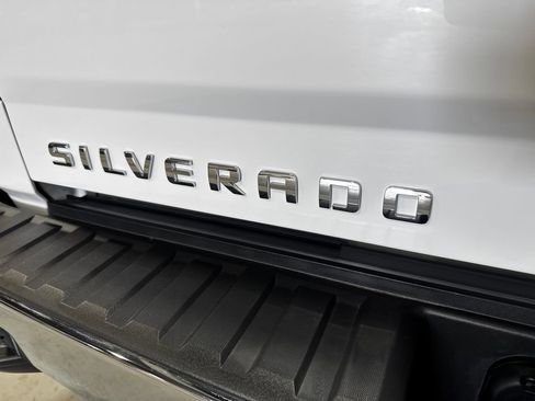 Used 2018 Chevrolet Silverado 1500 LT w/ True North Edition AWD/4WD image 34