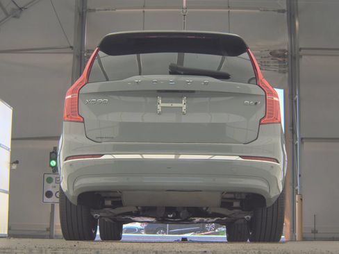 Used 2025 Volvo XC90 B6 Plus w/ Protection Package Premier AWD/4WD image 20