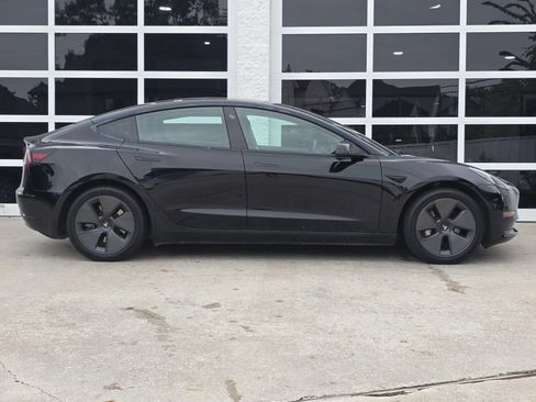 Used 2023 Tesla Model 3 Standard Range RWD image 3